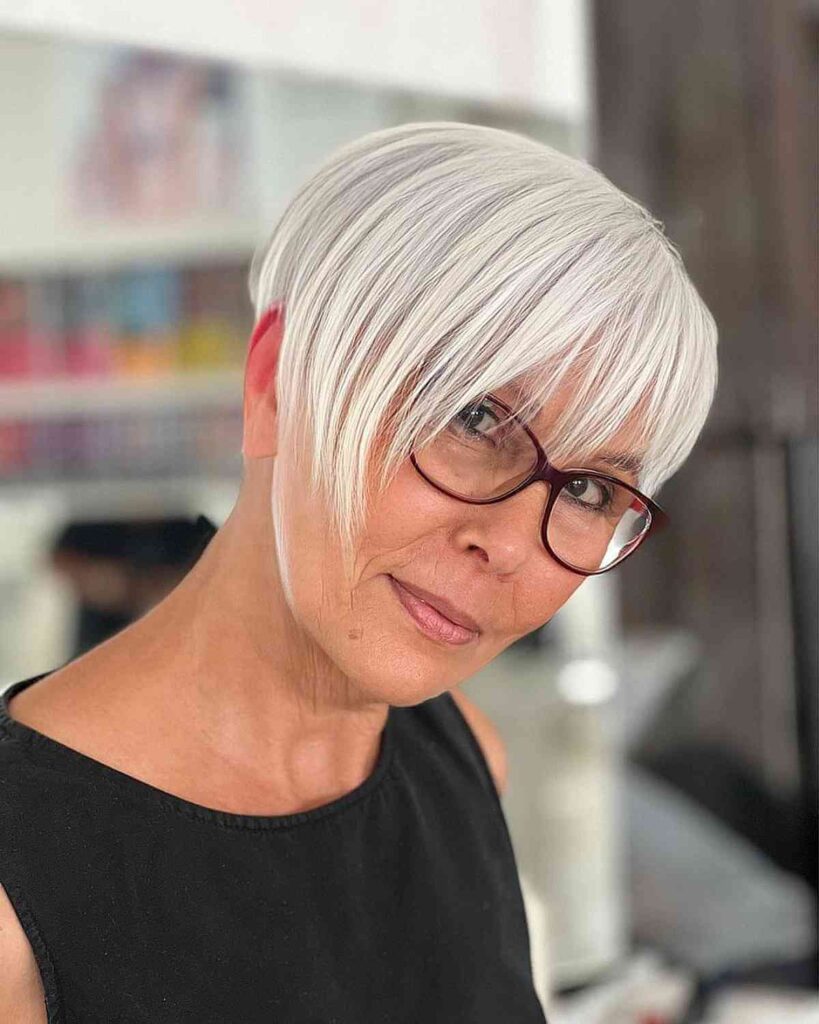 Cute Pixie Haircuts for Women Over 50